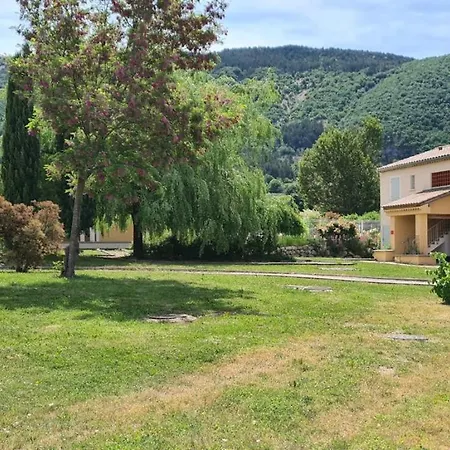 Appartement T3 à Montbrun-les-Bains